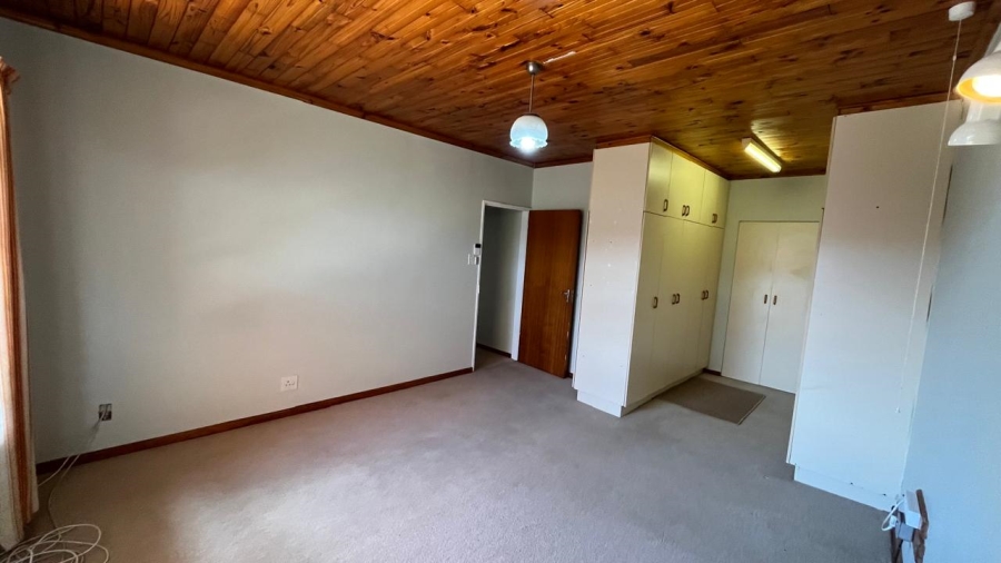 3 Bedroom Property for Sale in Wavecrest Eastern Cape